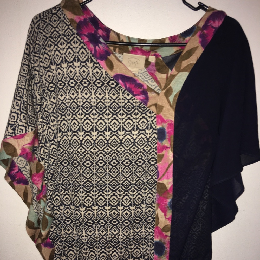 Vanessa Virginia woman’s top